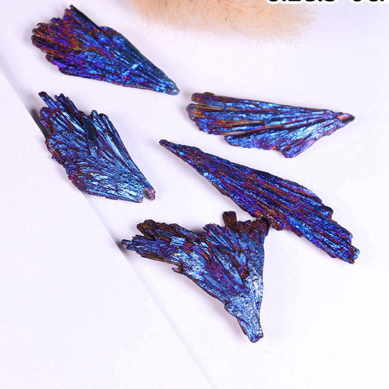 This Titanium Aura Black Kyanite Spear is grounding crystal helping with spiritual growth, clearing energies, grounding and protection. This crystal can help with communicating with your Spirit Guides, balancing your body and mind, adjust your emotions and aiding in concentration. Neometacosmic.com